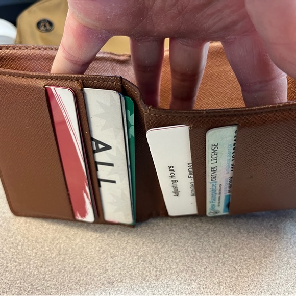 LOUIS VUITTON vintage Elise wallet - Picture 11 of 16